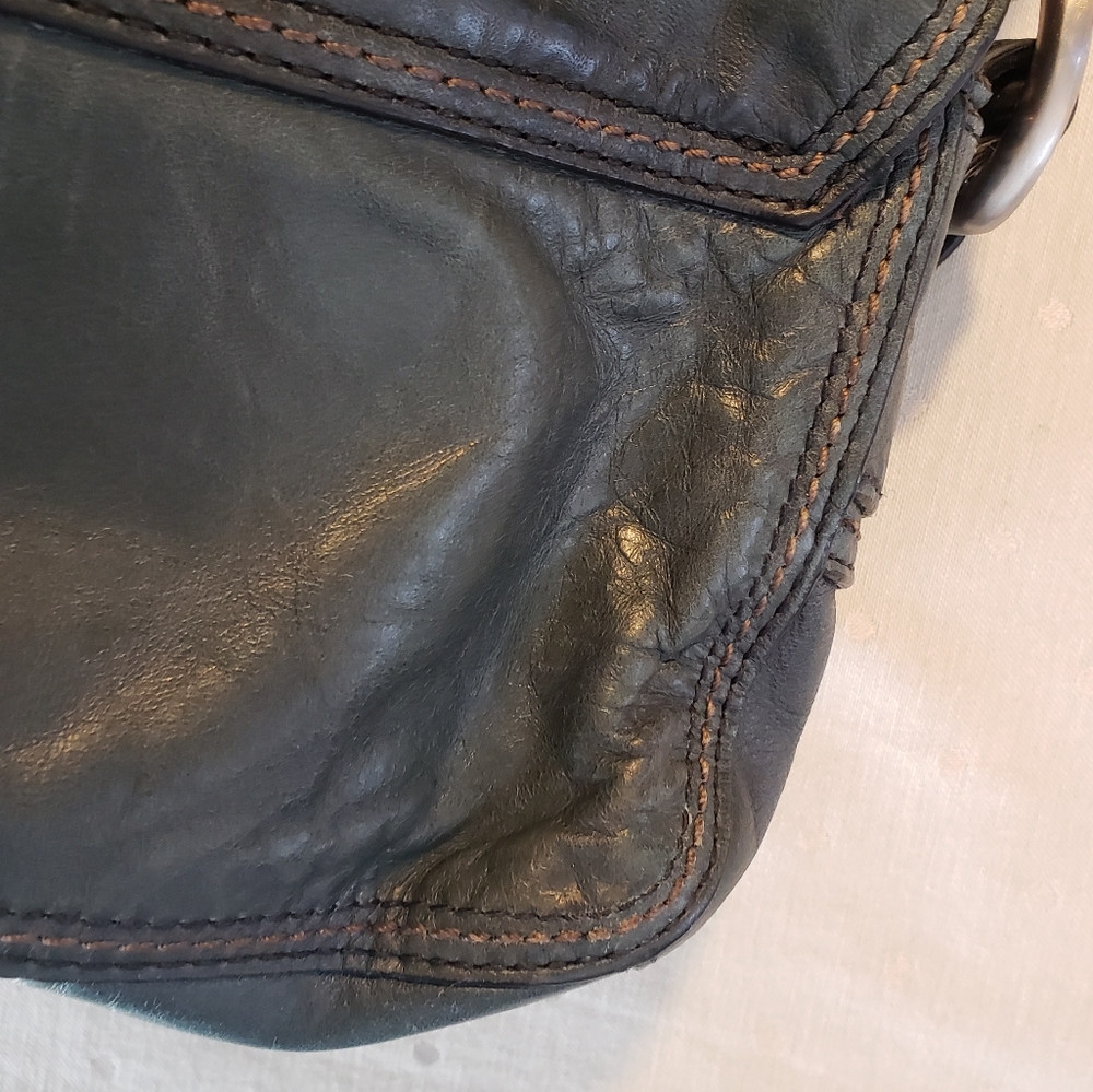 Fossil Green Shoulder Bag - Picture 15 of 15